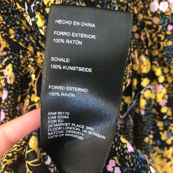 Urban Outfitters | Paulina Floral Smocked Romper - Picture 8 of 9